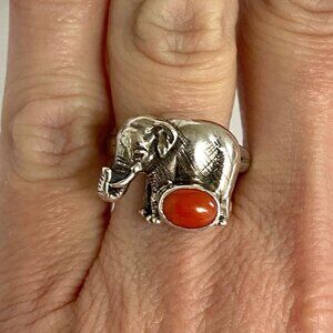 VTG Sterling Silver 925 Oval Bezel Set Red Coral Figural Elephant Ring